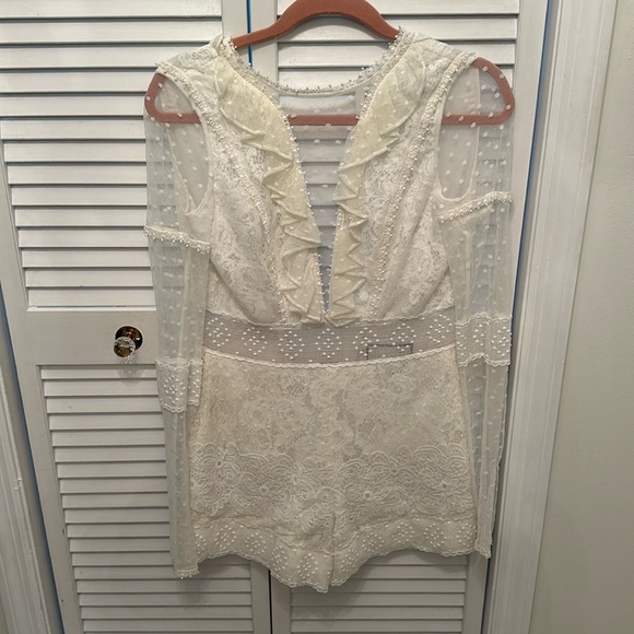 Alexis white romper - Picture 1 of 2